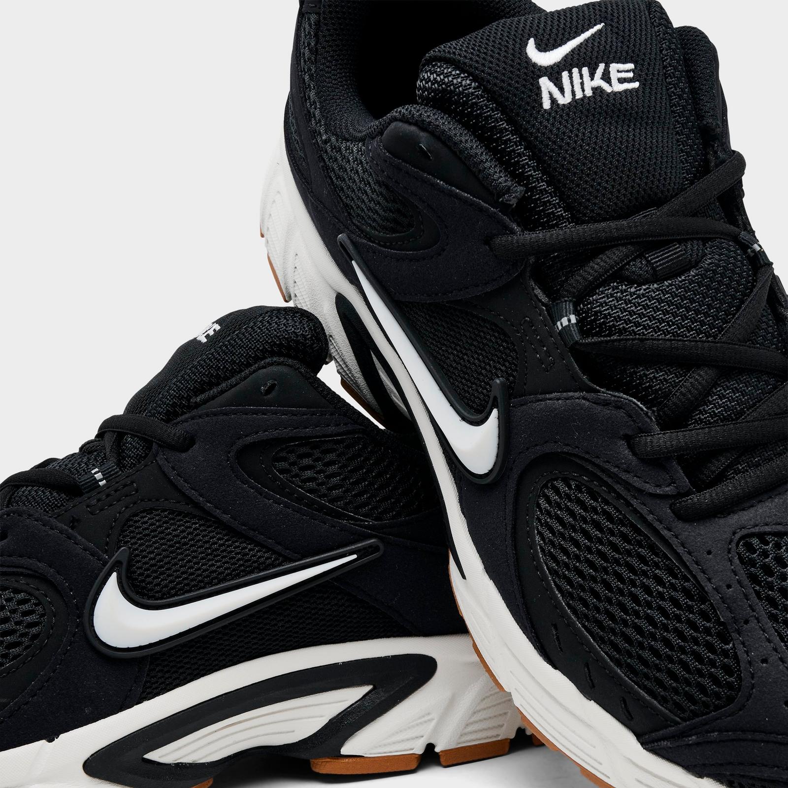 Men's Nike V5 RNR Casual Shoes - Black/Gum Medium Brown/Phantom
