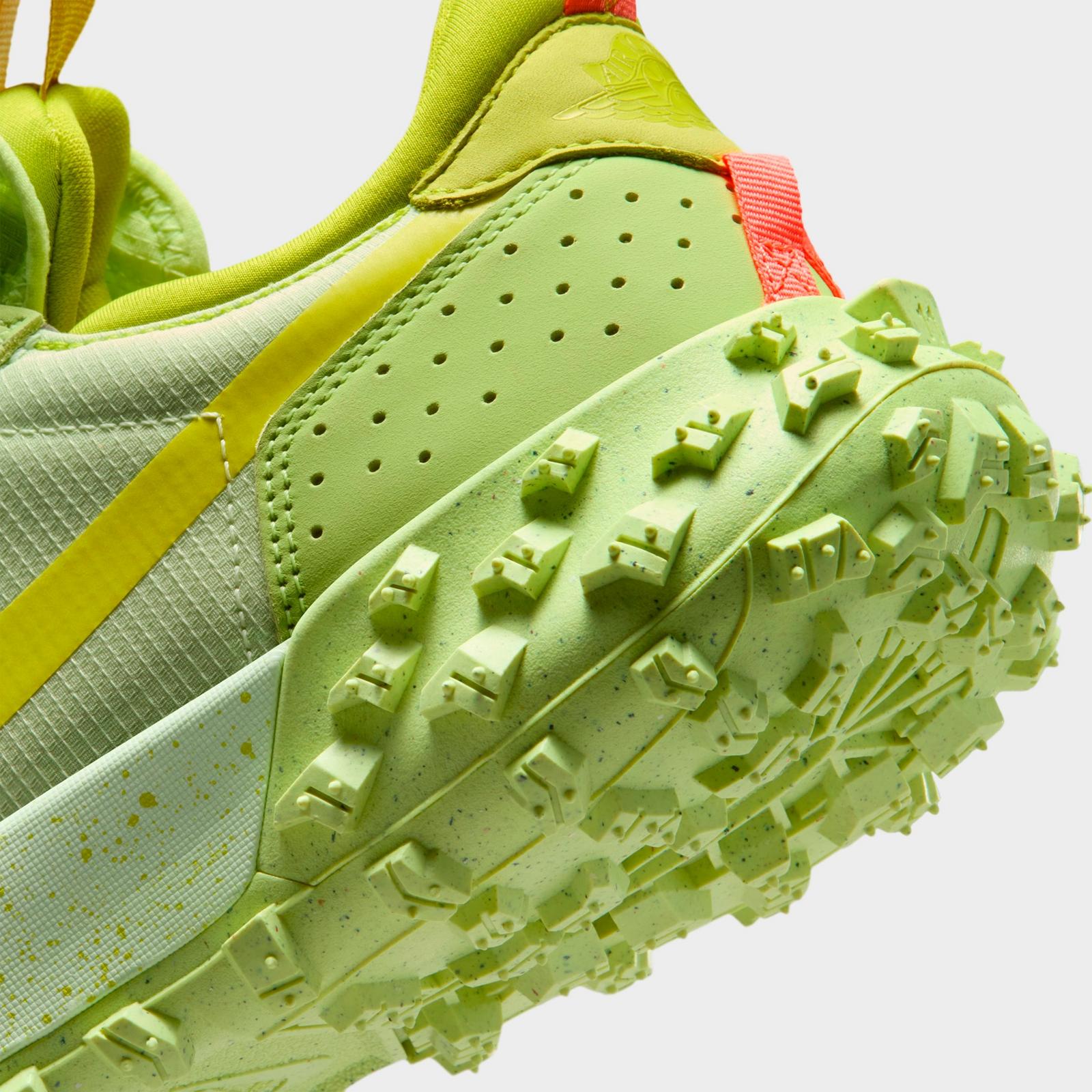Men's Air Jordan 1 Low A/T GORE-TEX Casual Shoes - Light Lemon Twist/Life Lime/Light Wild Mango/Lime Ice - view 3