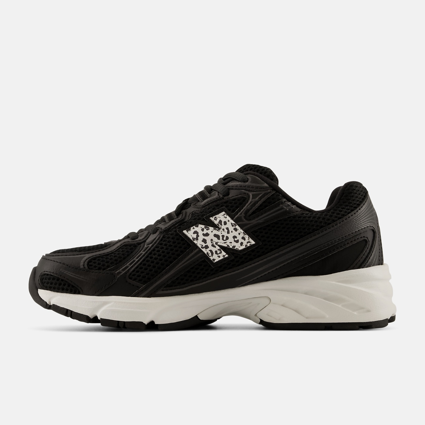 New Balance 740, U7402B2