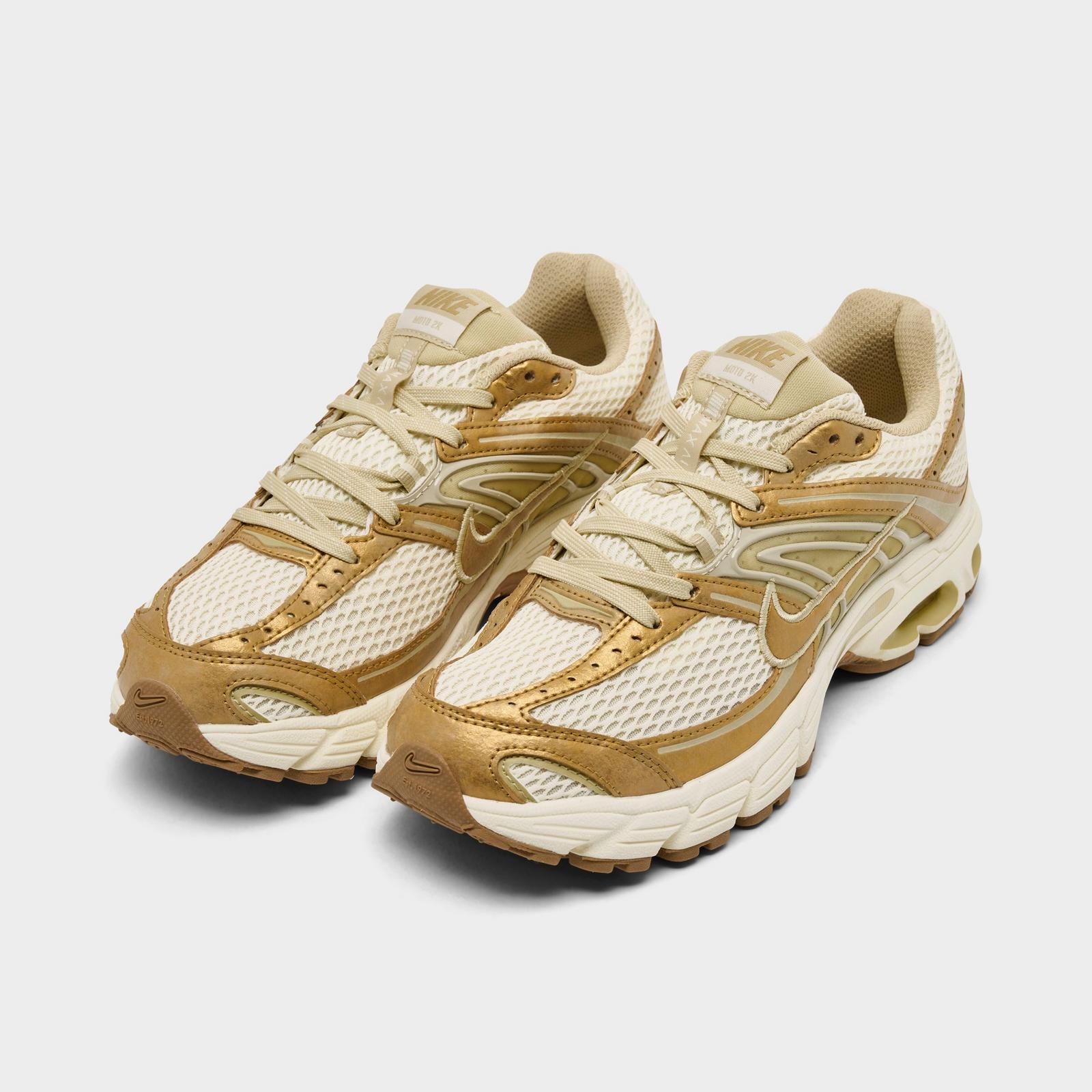 Women's Nike Air Max Moto 2K Casual Shoes - Coconut Milk/Metallic Copper/Team Gold