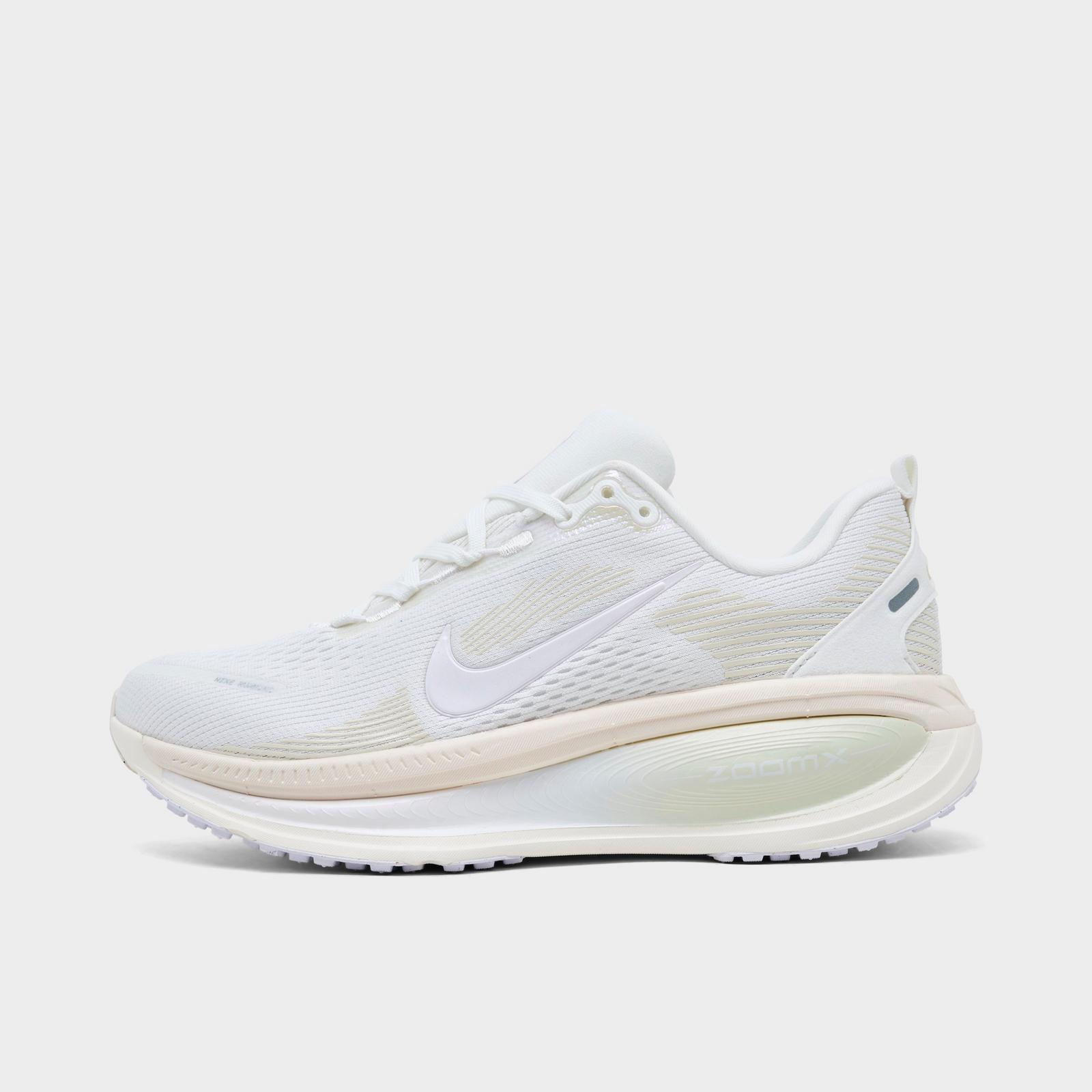 Women's Nike Vomero 18 SE Running Shoes - Summit White/White/Chalk/Seaglass