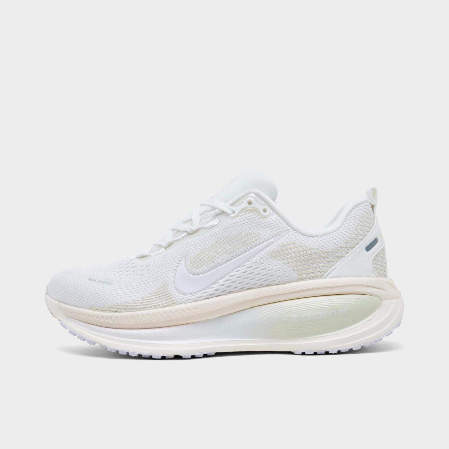 Women's Nike Vomero 18 SE Running Shoes - Summit White/White/Chalk/Seaglass