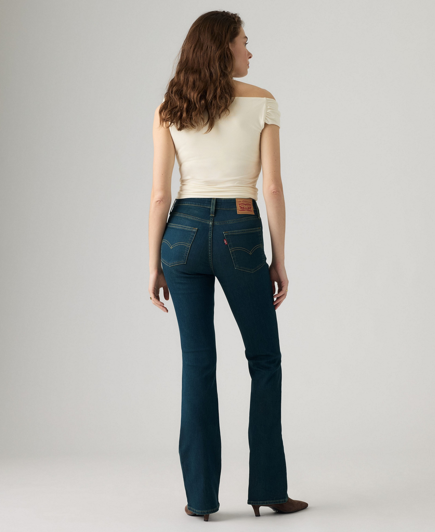 Levi's 725 High-Waist Classic Stretch Bootcut Jeans - Tint Time