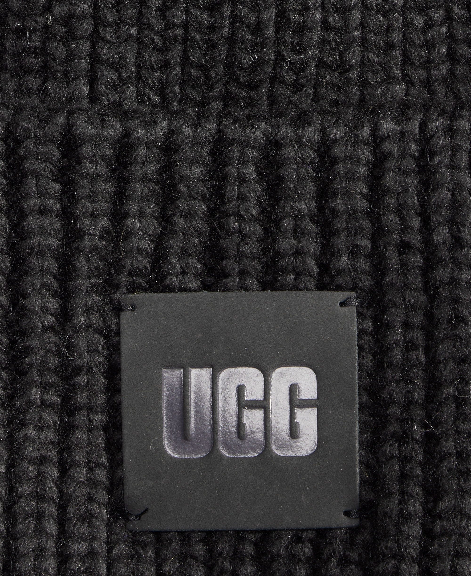 UGG® Men's Chunky Ribbed Beanie - Black