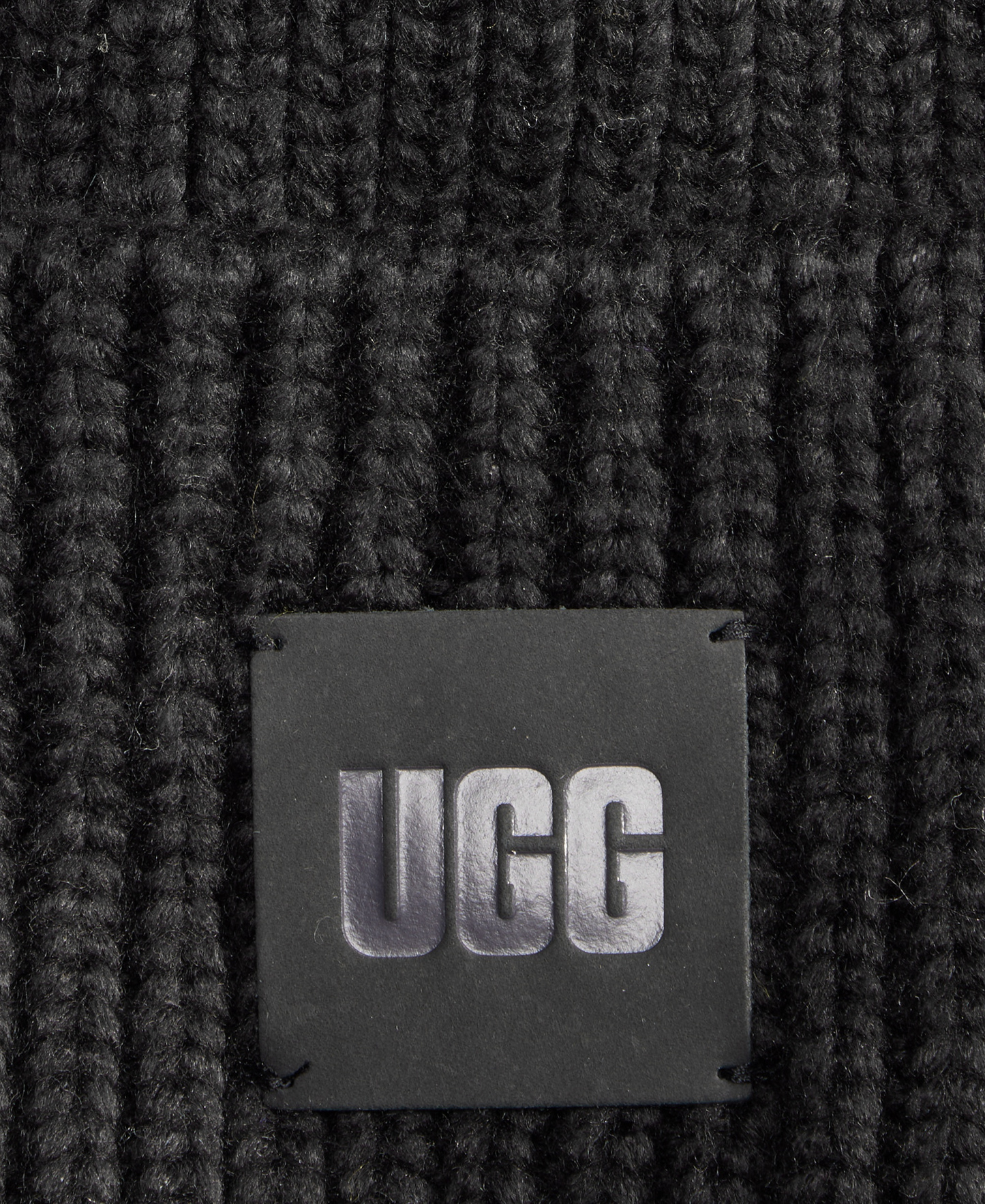 UGG® Men's Chunky Ribbed Beanie - Black