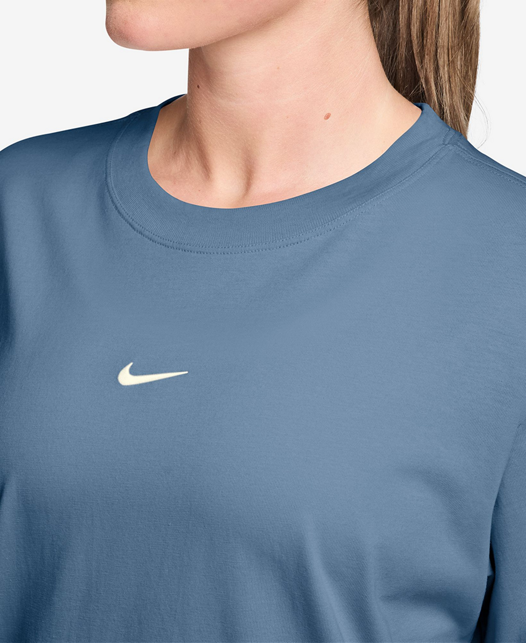 Nike Women's Sportswear Crewneck T-Shirt - Work Blue