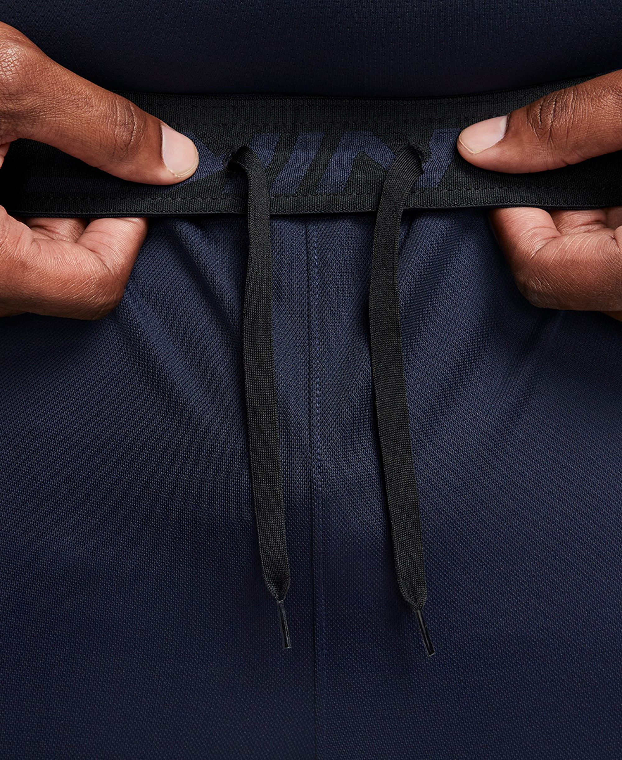 Nike Totality Men's Dri-FIT Drawstring Versatile 7" Shorts - Obsidian