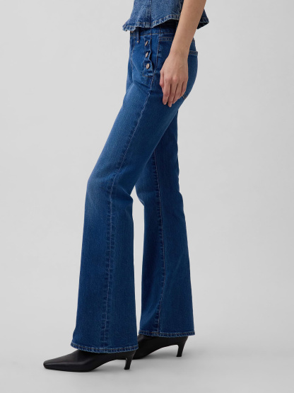 Low Rise Long & Lean Split-Hem Jeans - Medium wash