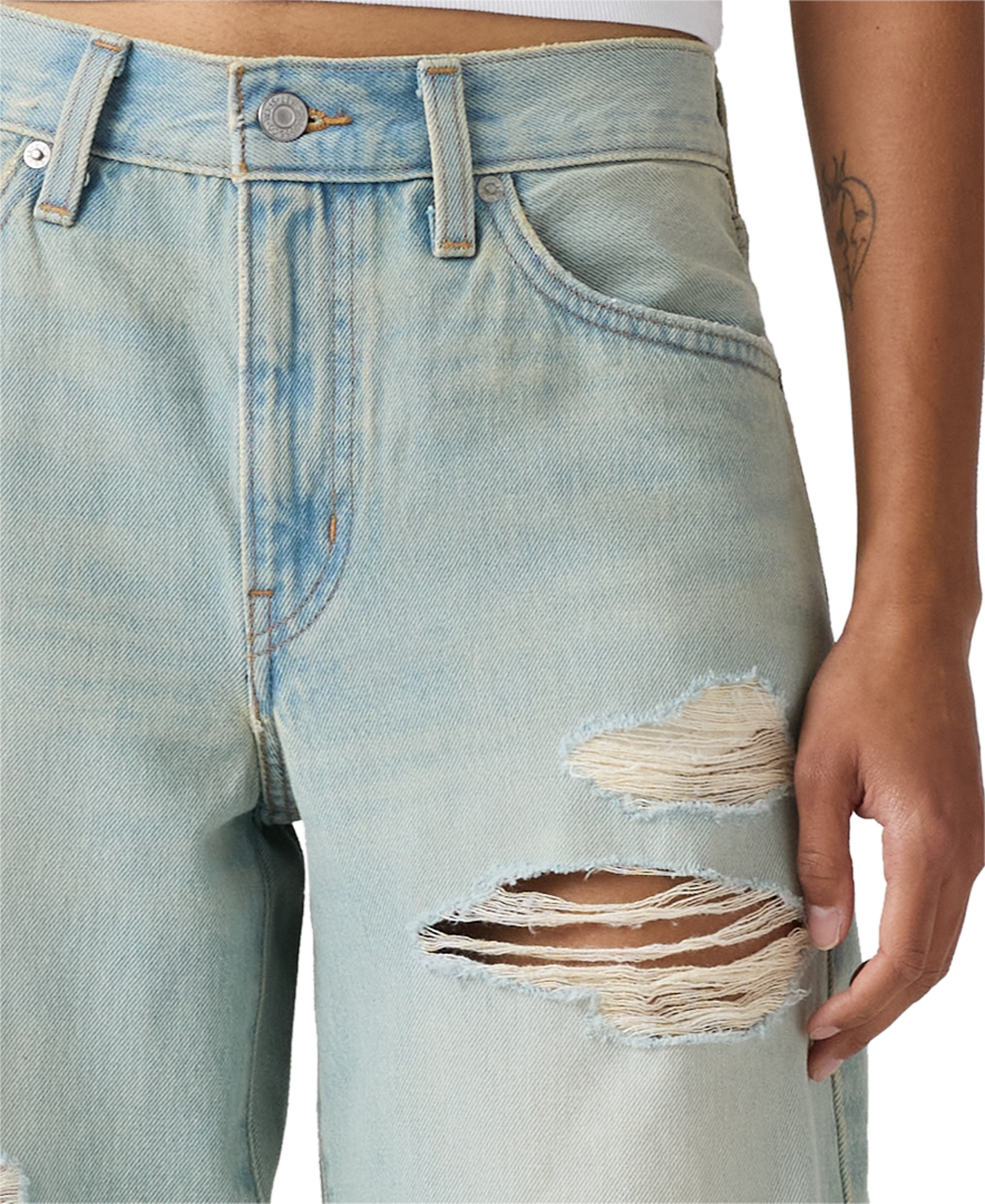 Levi's Women's Mid-Rise Baggy Jort - Que Pasa 94