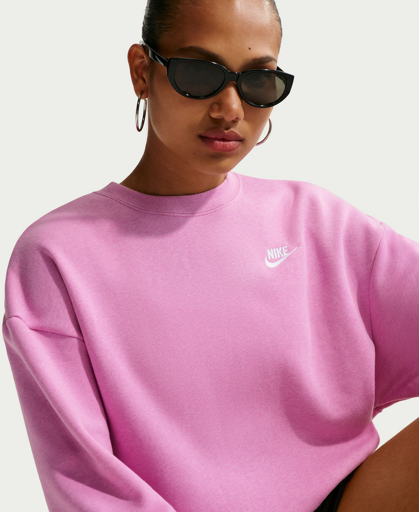 Nike Women's Sportswear Club Fleece Loose Crewneck Sweatshirt - Light Magenta/White