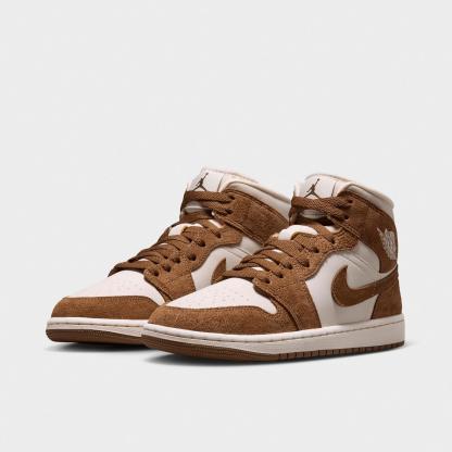Women's Air Jordan Retro 1 Mid Casual Shoes - Light British Tan/Chalk - view 2