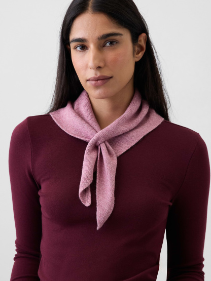 Knit Triangle Scarf - Wispy mauve