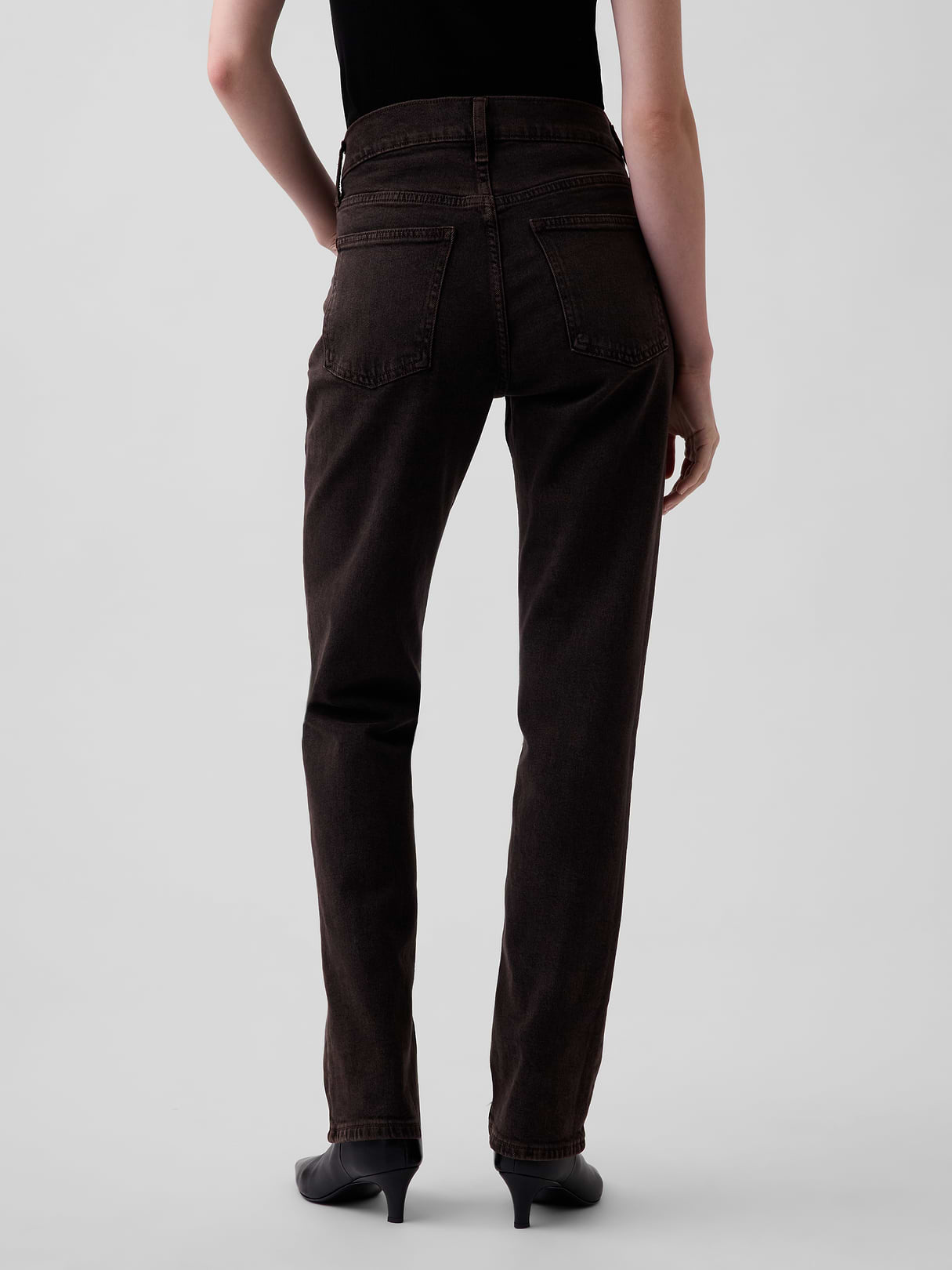 High Rise '90s Slim Straight Jeans - Terra brown