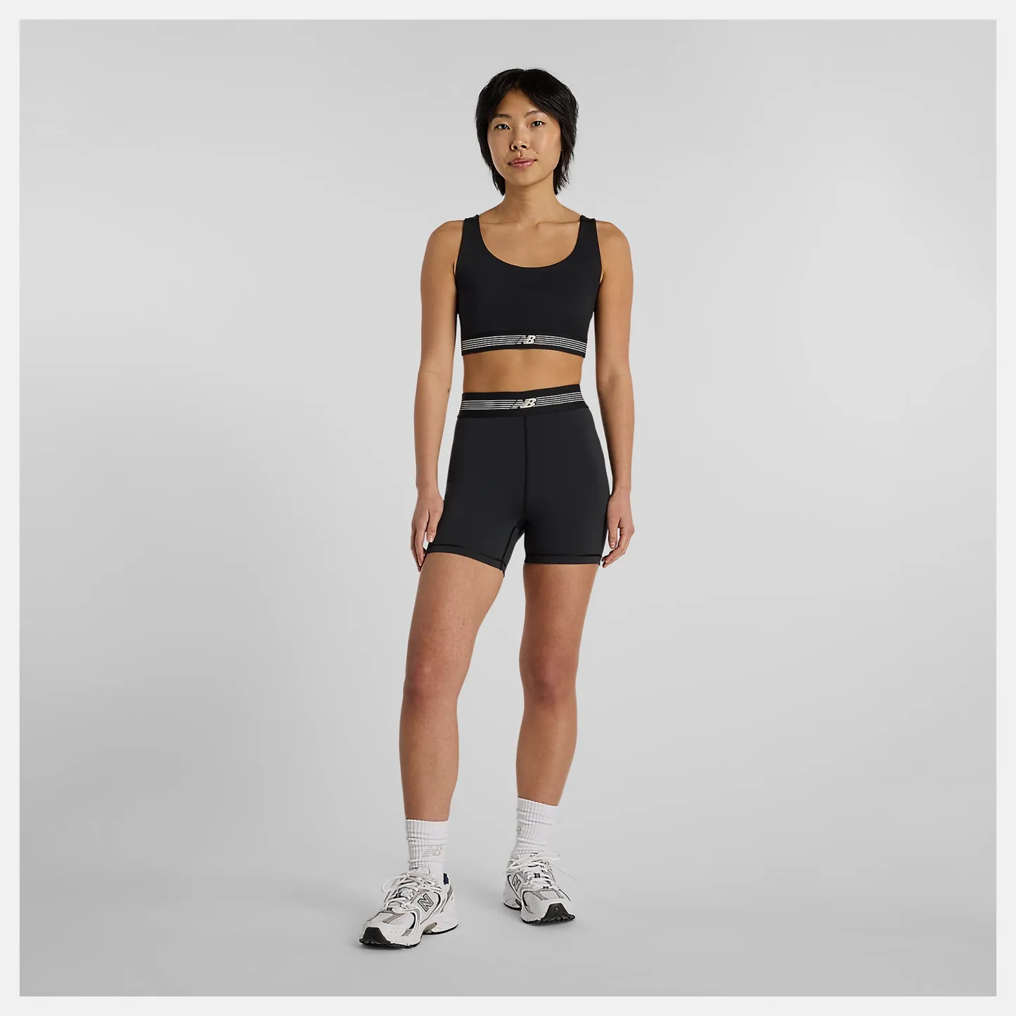 New Balance AC Train Fitted Short 5", WB61E4GEBK