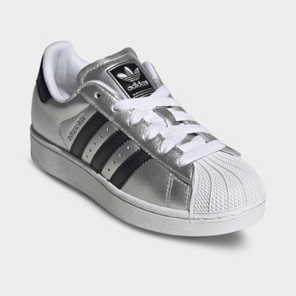 Big Kids' adidas Originals Superstar II Casual Shoes - Silver Metallic/Core Black/Silver Metallic - Both shoes facing left