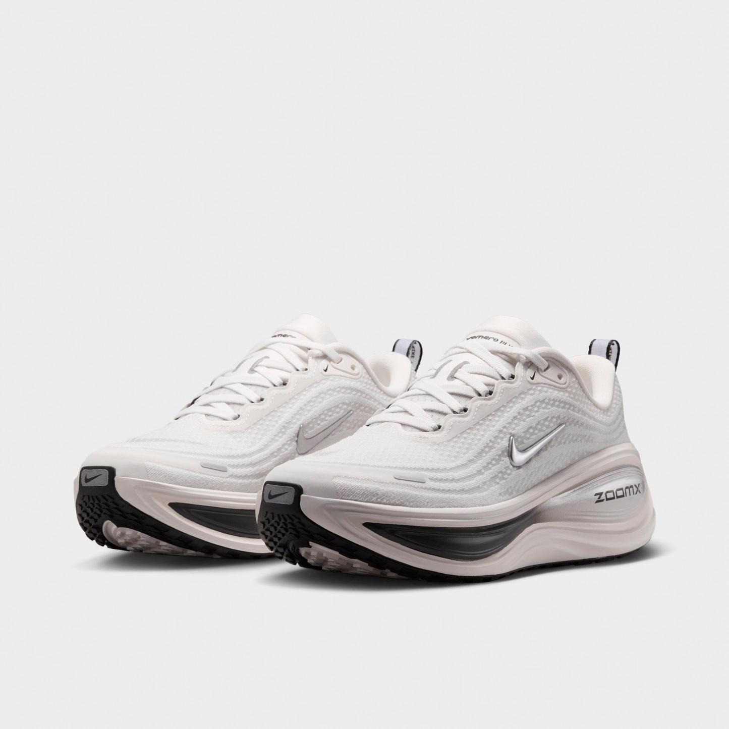 Women's Nithtke Vomero Plus Running Shoes - Part 2 - Summit White/Sail/Anthracite/Metallic Silver - Both shoes facing left