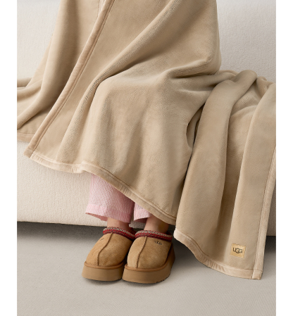 UGG® Coco Soft Throw, 50" x 70" - Mustard Seed