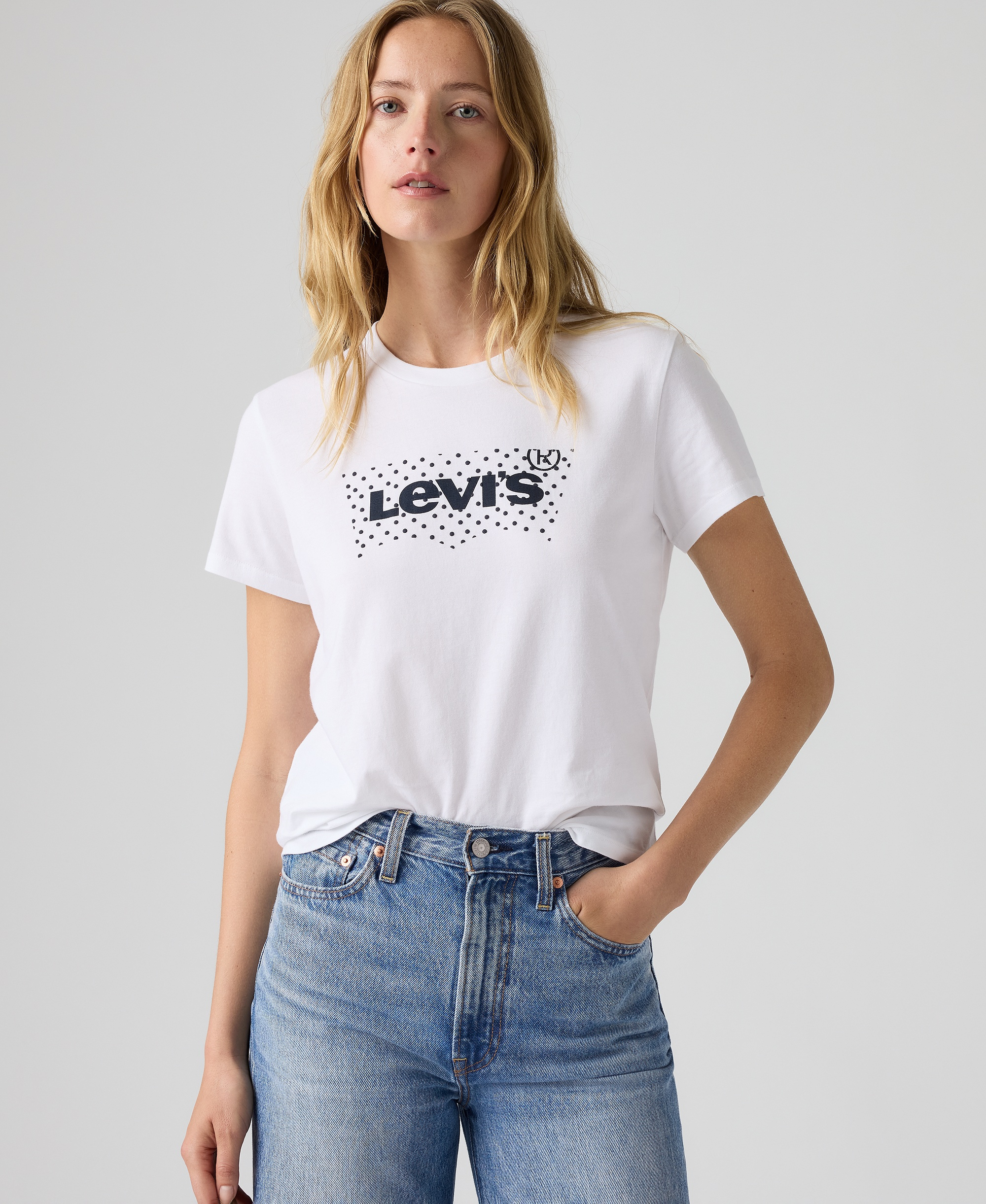 Levi's Women's Perfect Graphic Logo Cotton T-Shirt - Inga Dot Bw Fill Bright White