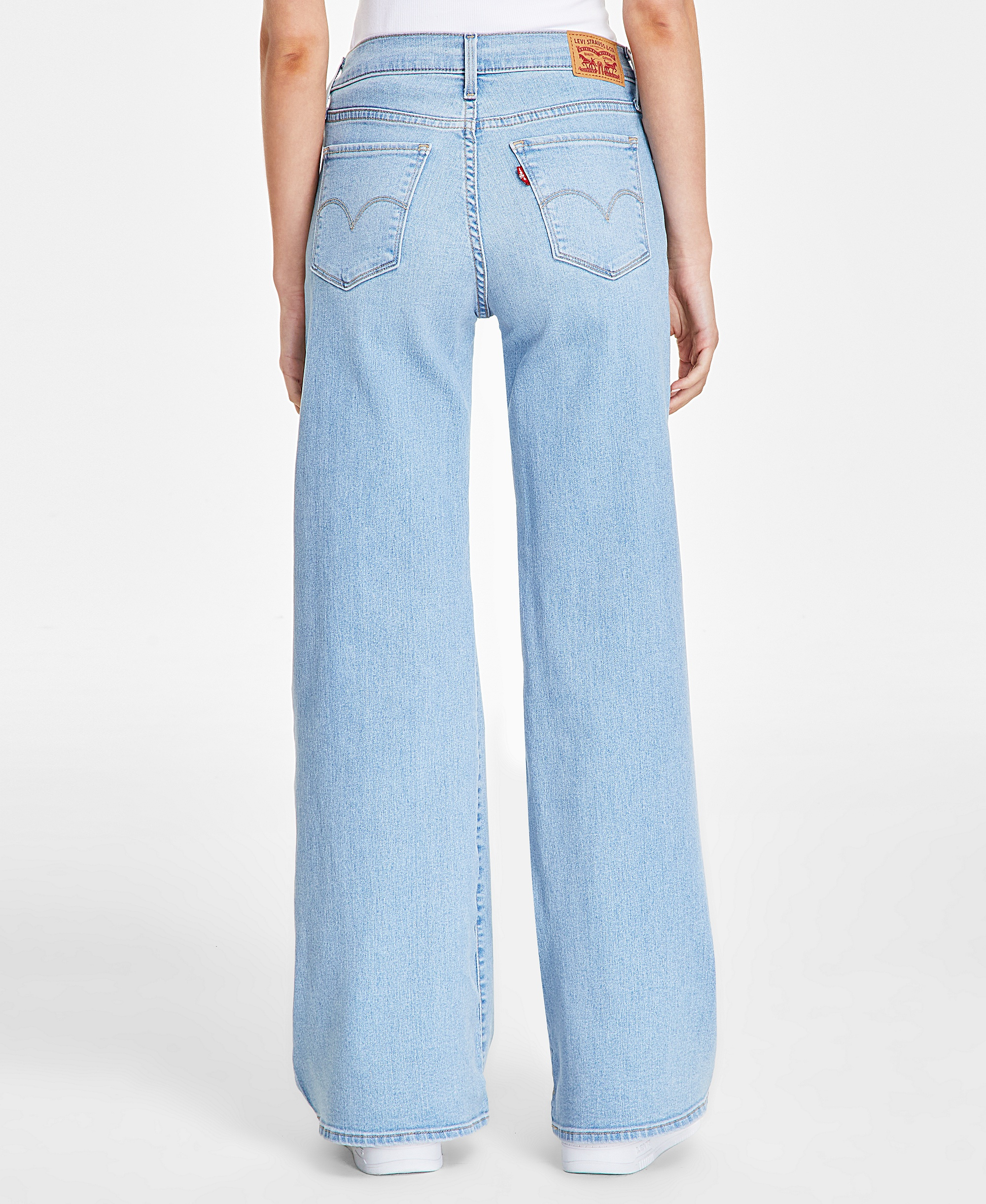 Levi's Women's 318 Shaping Stellar-Stretch Wide-Leg Jeans in short length - Tall Glass