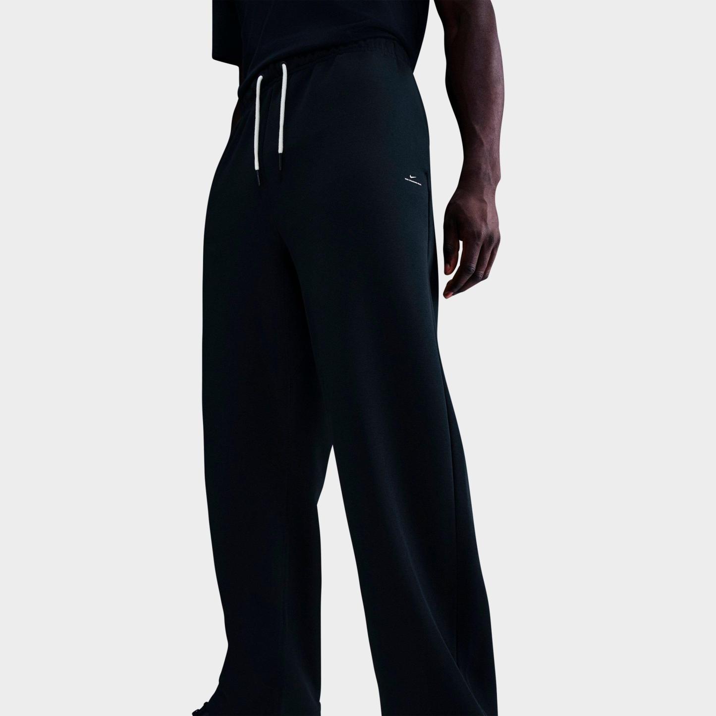 Men's Nithtke Standard Issue Therma-FIT Brushed Fleece Basketball Pants - Black/Pale Ivory