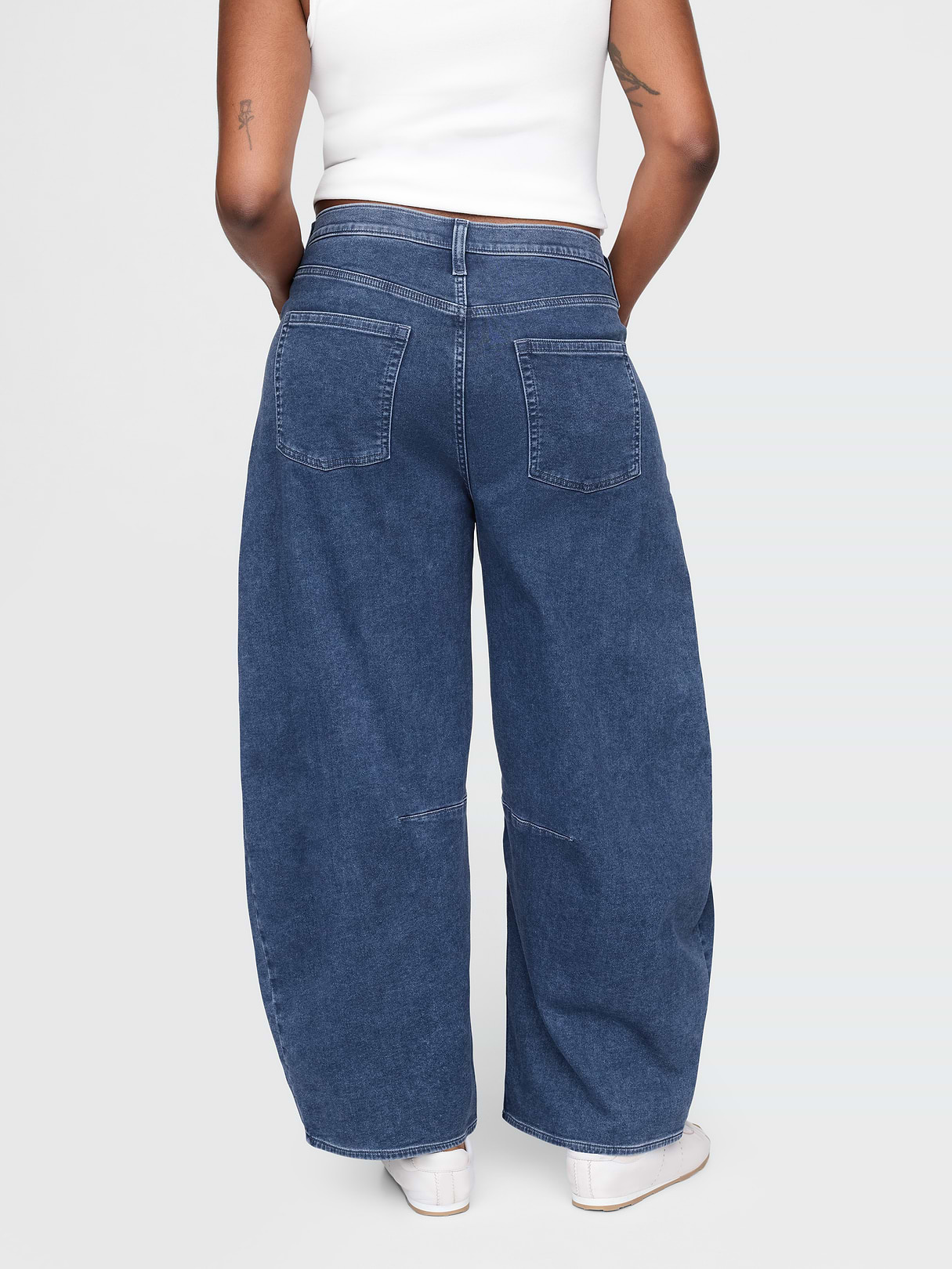 High Rise UltraSoft Crossover Horseshoe Jeans - Medium indigo