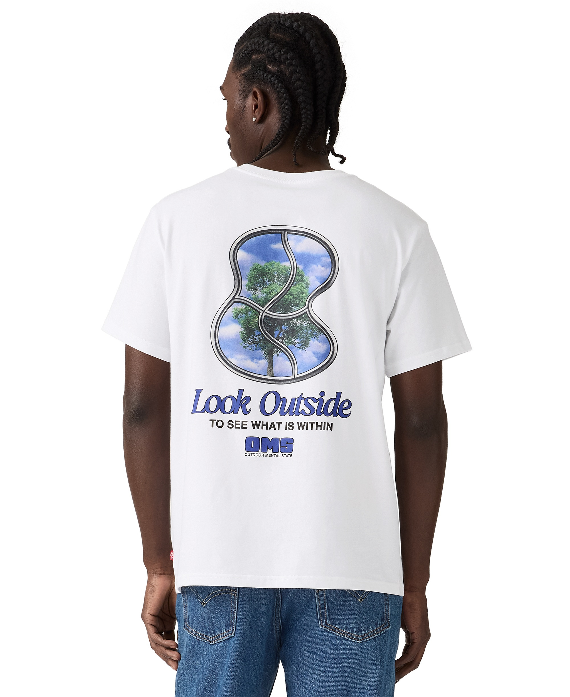 Levi's Men's Signature Graphic T-Shirt - Look Outside