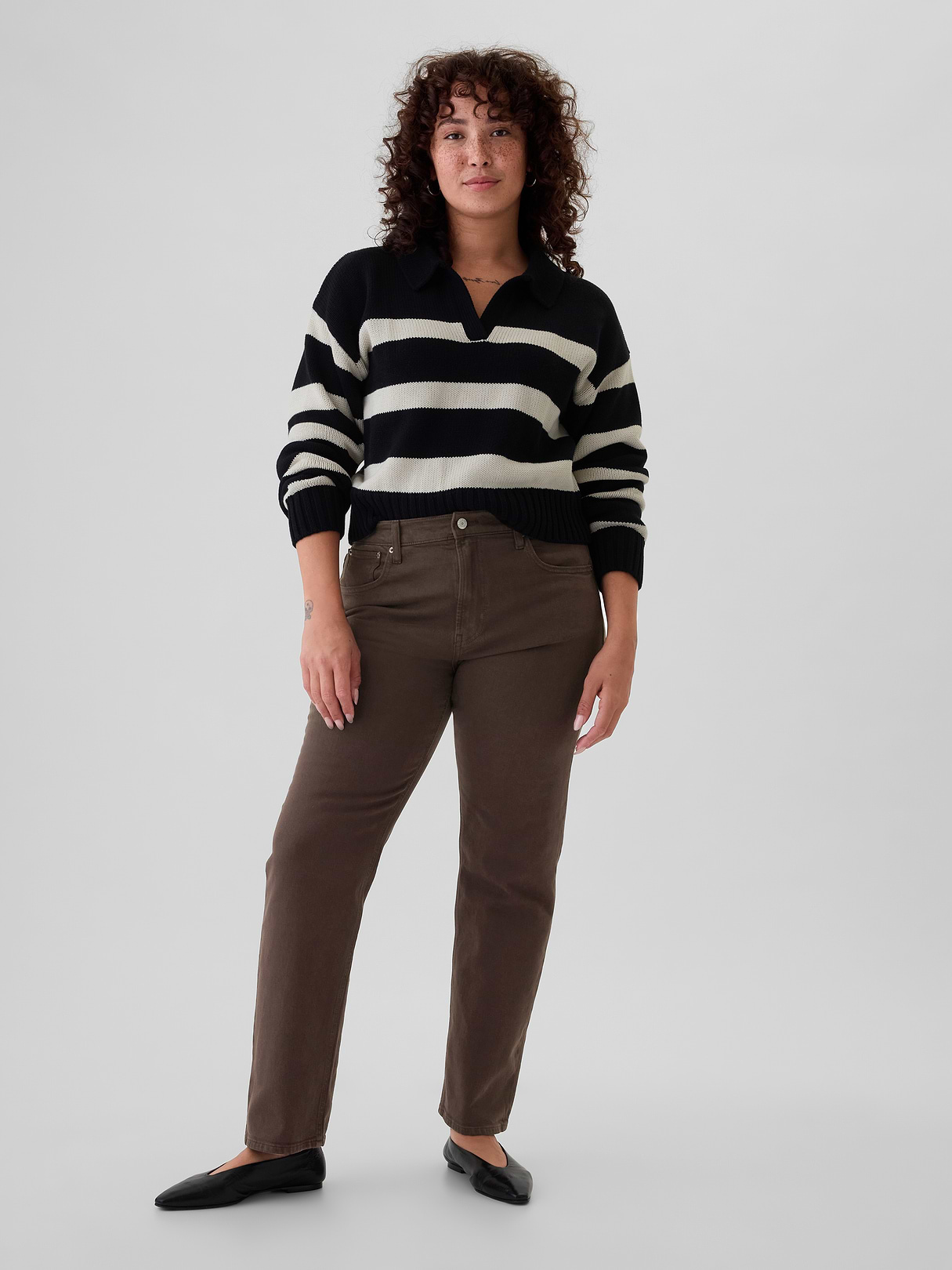 High Rise '90s Slim Straight Jeans - Terra brown