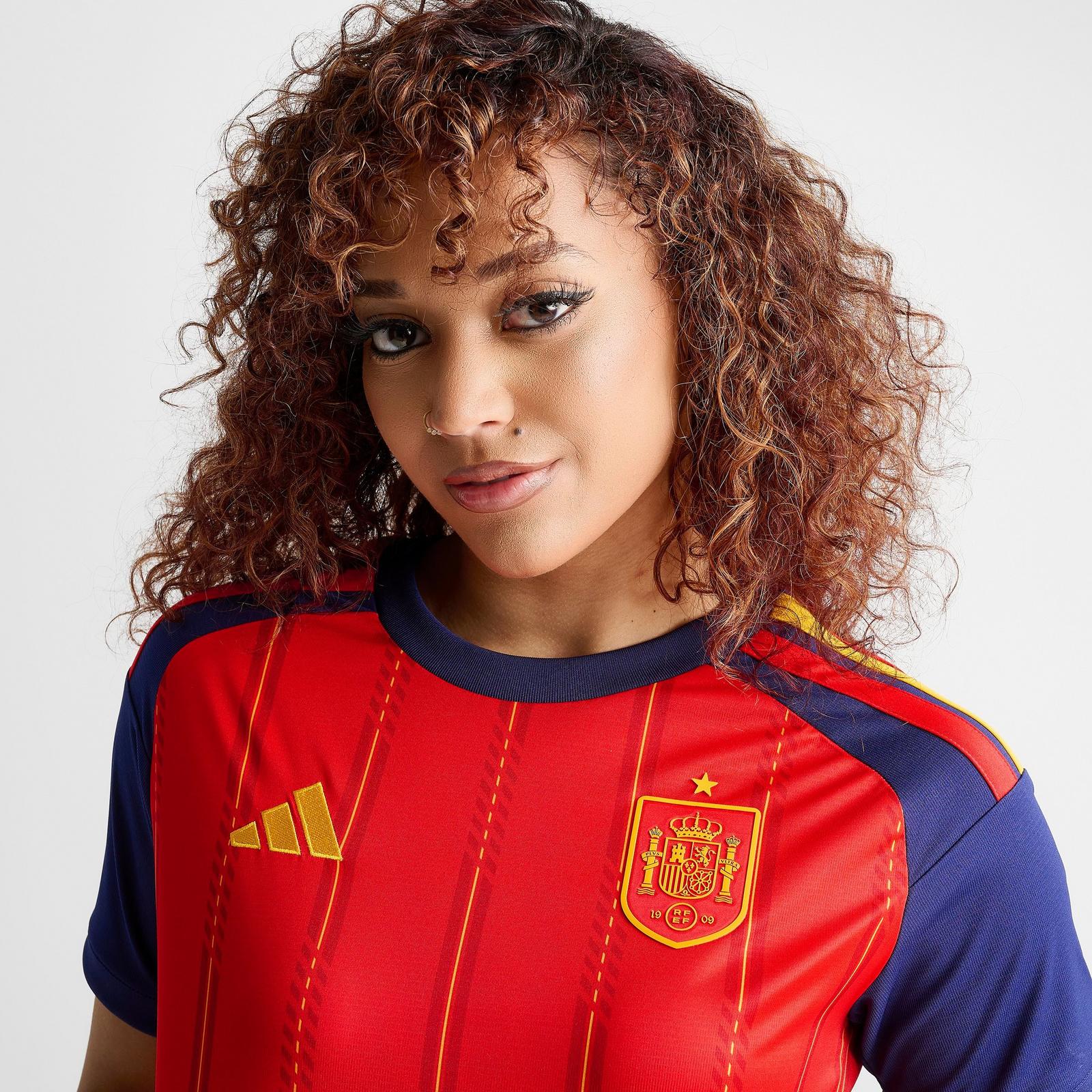 Women's adidas Spain 2026 Home Cropped Jersey - Vivid Red - view 5