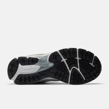 New Balance 2002R, M2002RST