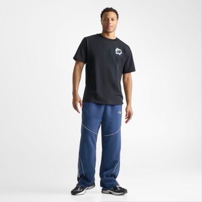 Men's New Balance Heat Map Motion T-Shirt - Black - view 2