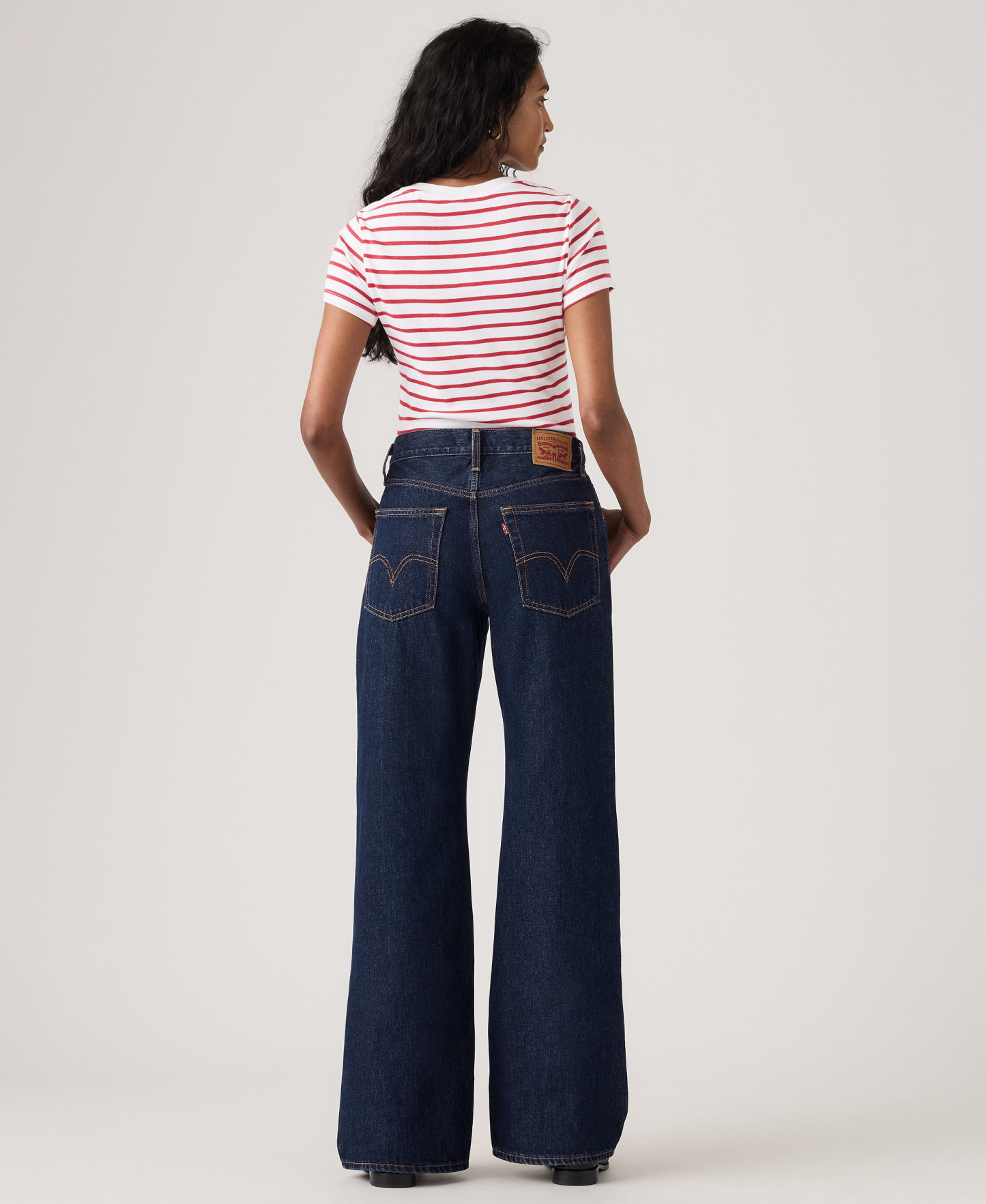 Levi's Women's Middy Loose Mid Rise Bootcut Jeans - Shaded View