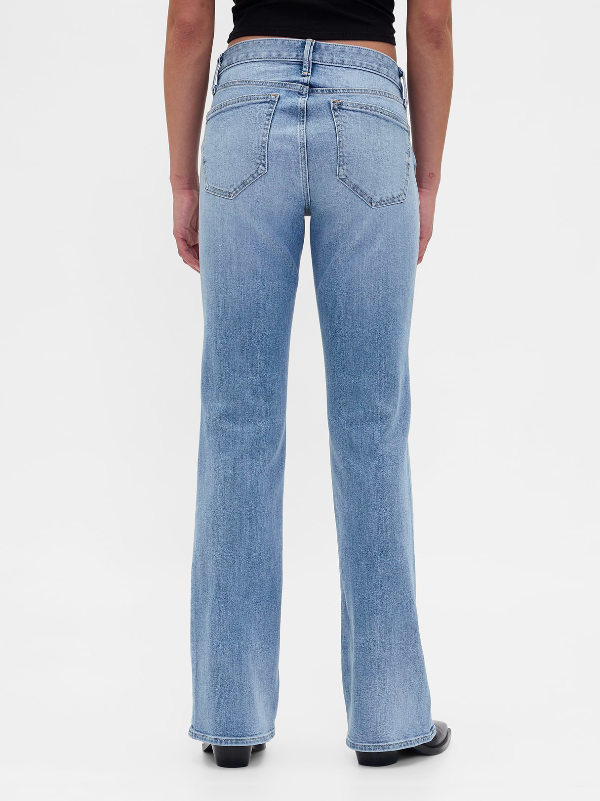 Low Rise Long & Lean Split-Hem Jeans - Light indigo