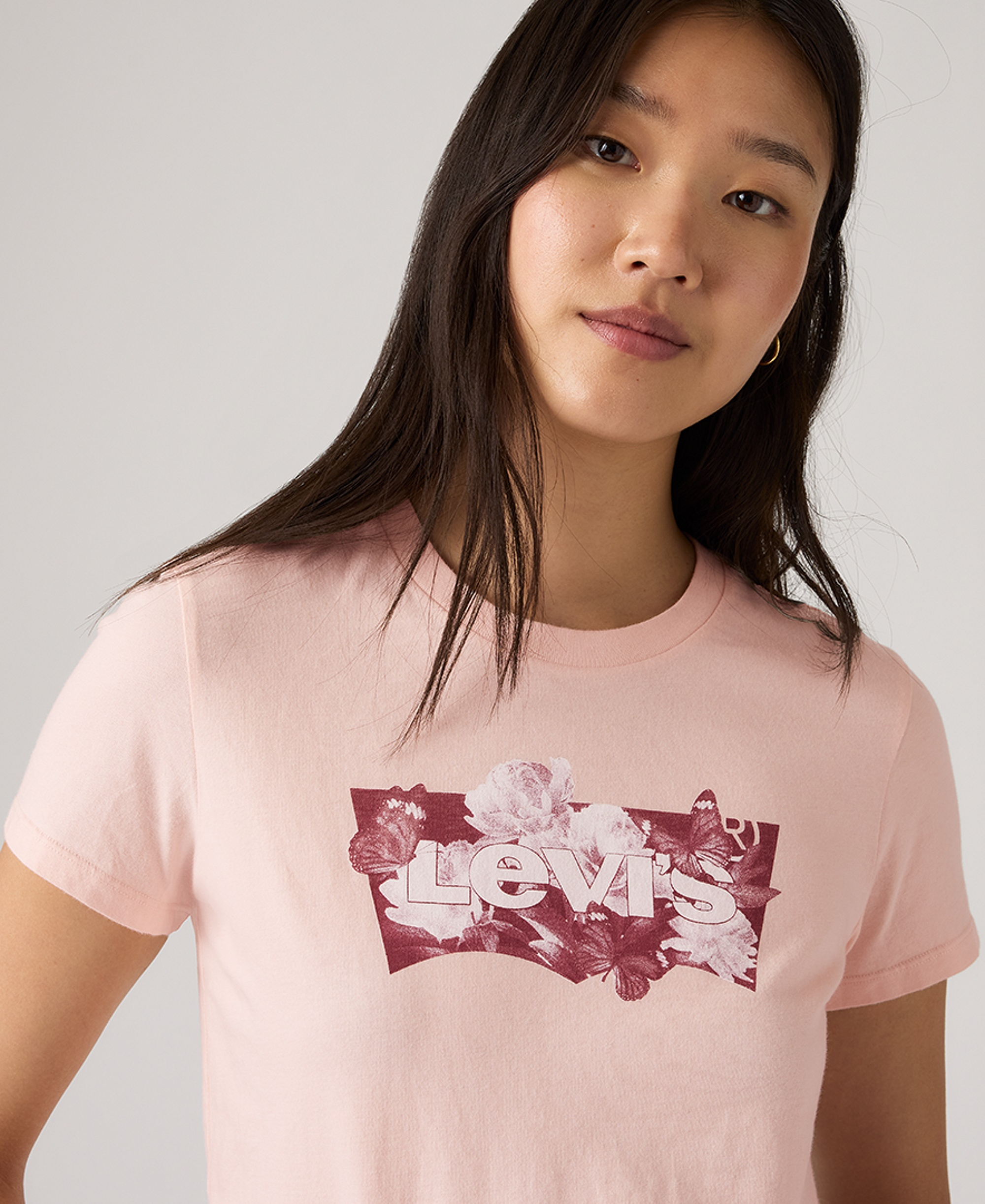 Levi's Women's Perfect Graphic Logo Cotton T-Shirt - Blurry Flower Field Bw Mangano Calcite