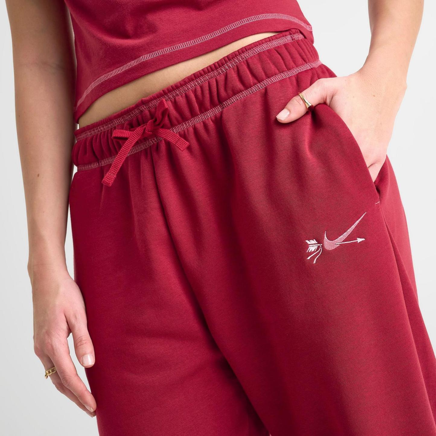 Women's Nike Sportswear Club Fleece Jogger Pants - Team Crimson/Peony