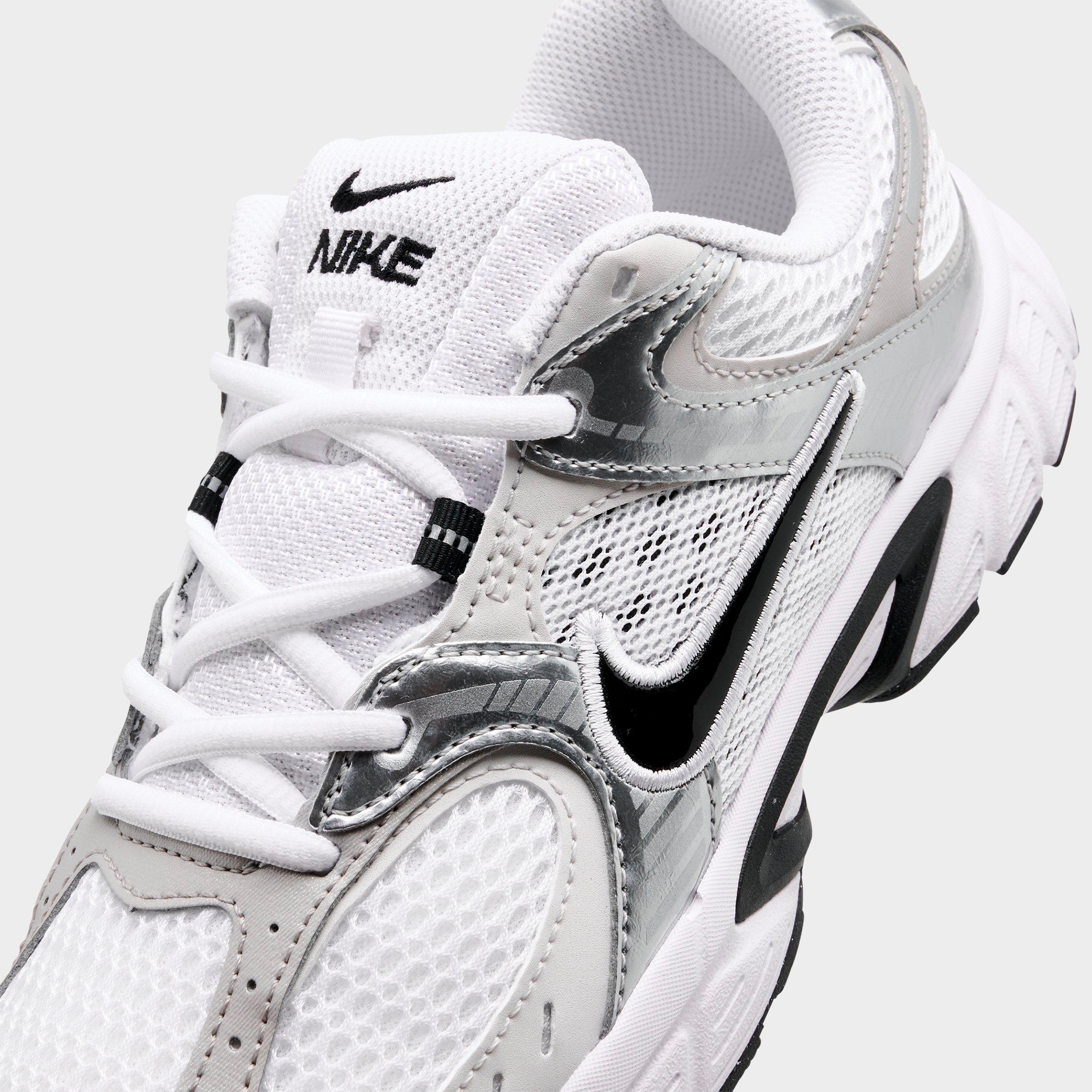 Big Kids' Nithtke V5 RNR Casual Shoes - White/Vast Grey/College Grey/Black - Detail shot