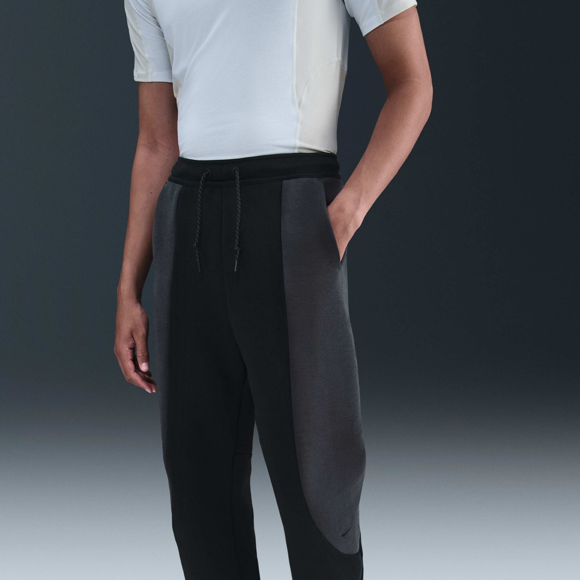 Nike Tech Men's Colour-Block Open-Hem Fleece Trousers - Black/Anthracite/Black