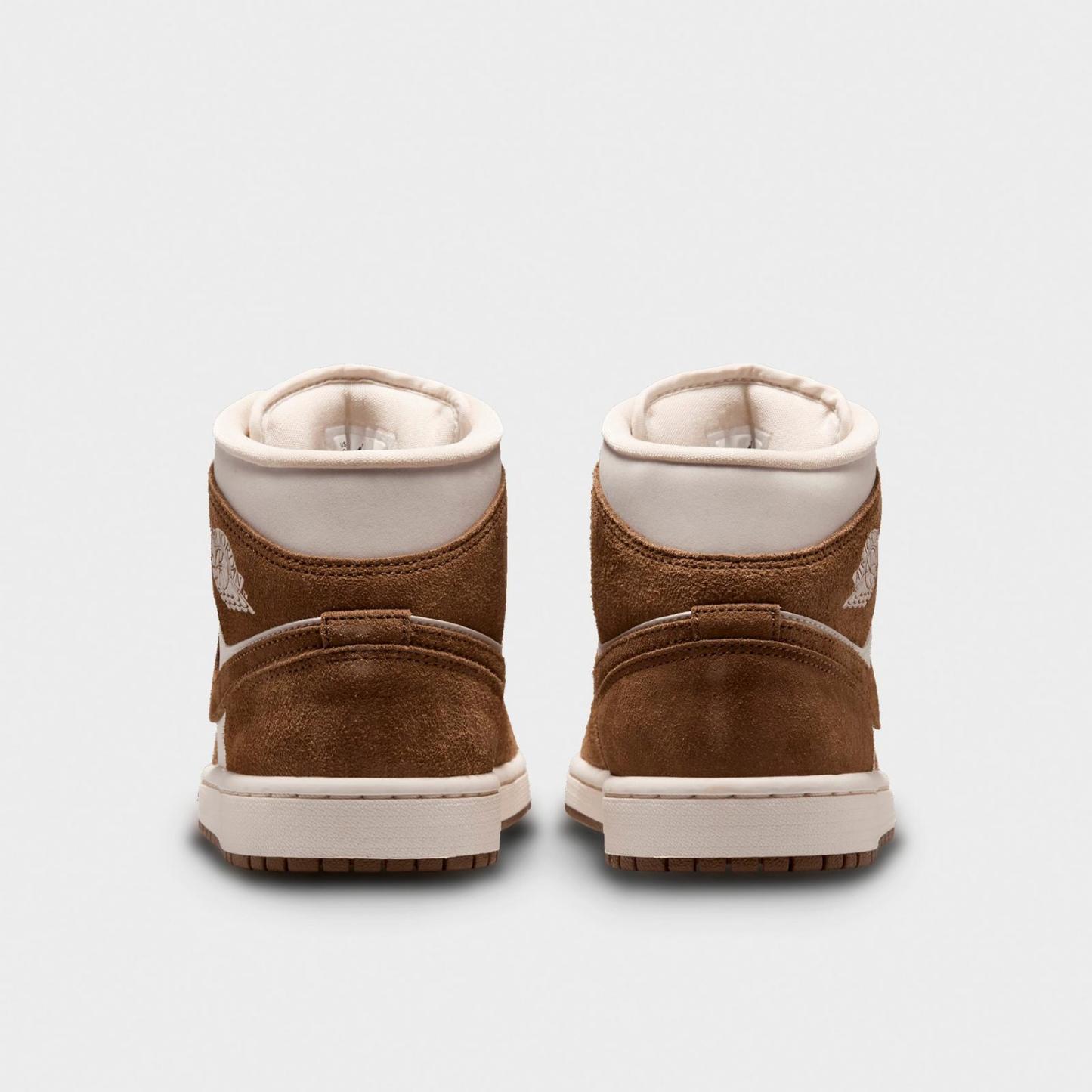 Women's Air Jordan Retro 1 Mid Casual Shoes - Light British Tan/Chalk - view 4