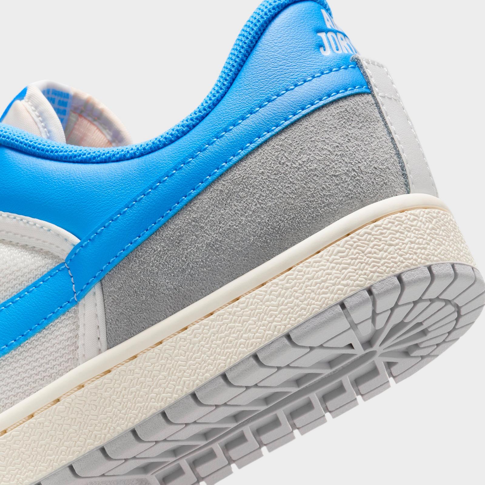 Men's Air Jordan Skyline Low Casual Shoes - Summit White/Light Smoke Grey/Sail/University Blue - view 3