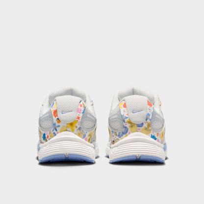 Girls' Big Kids' Nike V5 RNR Casual Shoes - Summit White/Photon Dust/Light Thistle/Summit White - Both shoes facing left