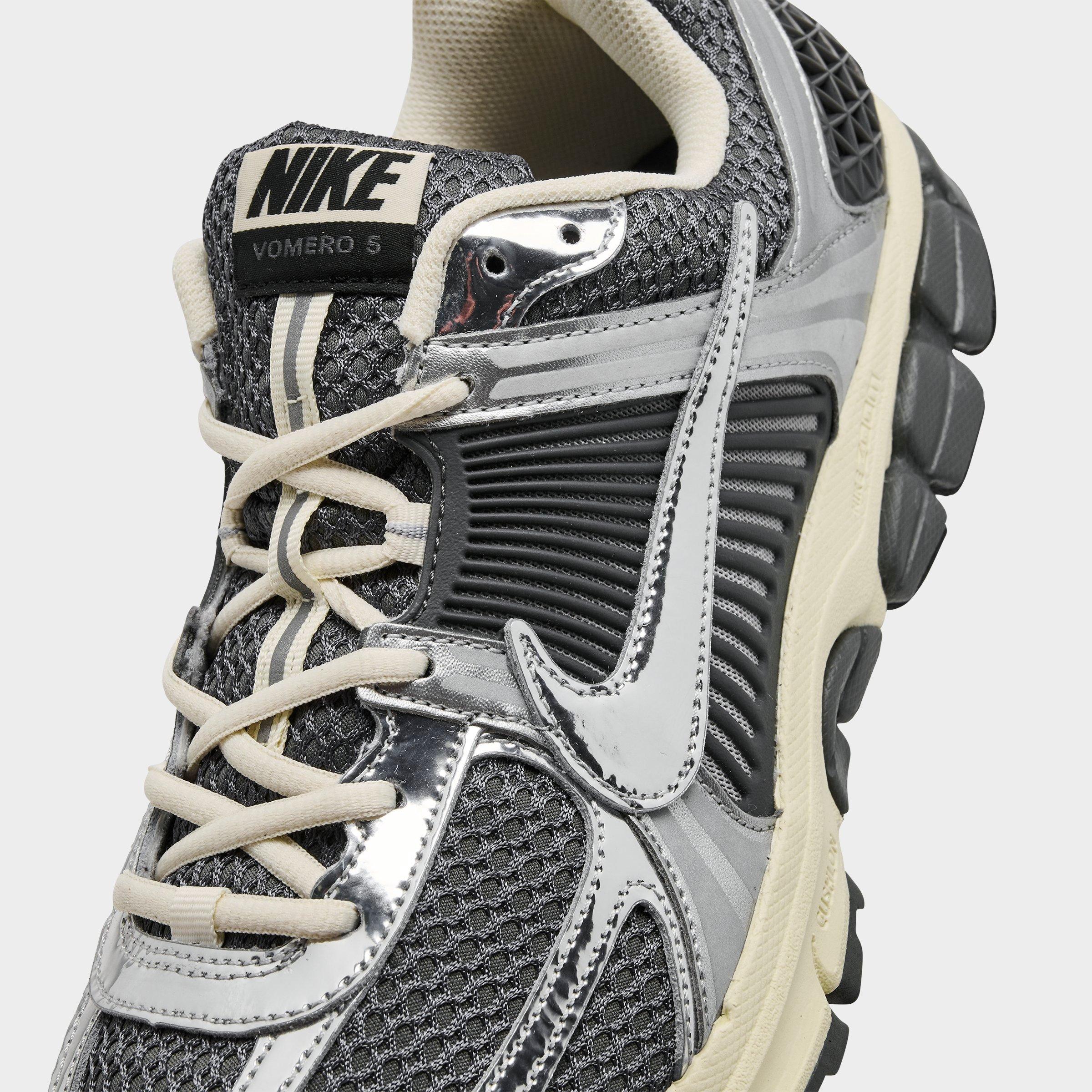 Men's Nithtke Zoom Vomero 5 Casual Shoes - Part 2 - Iron Grey/Metallic Silver/Coconut Milk/Chrome - Detail shot