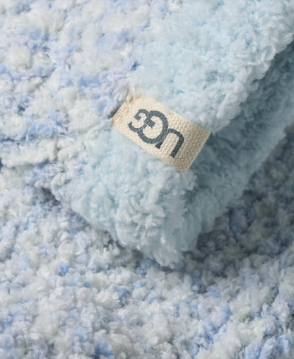 UGG Women's Cozy Chenille Crew Socks - Sky Blue