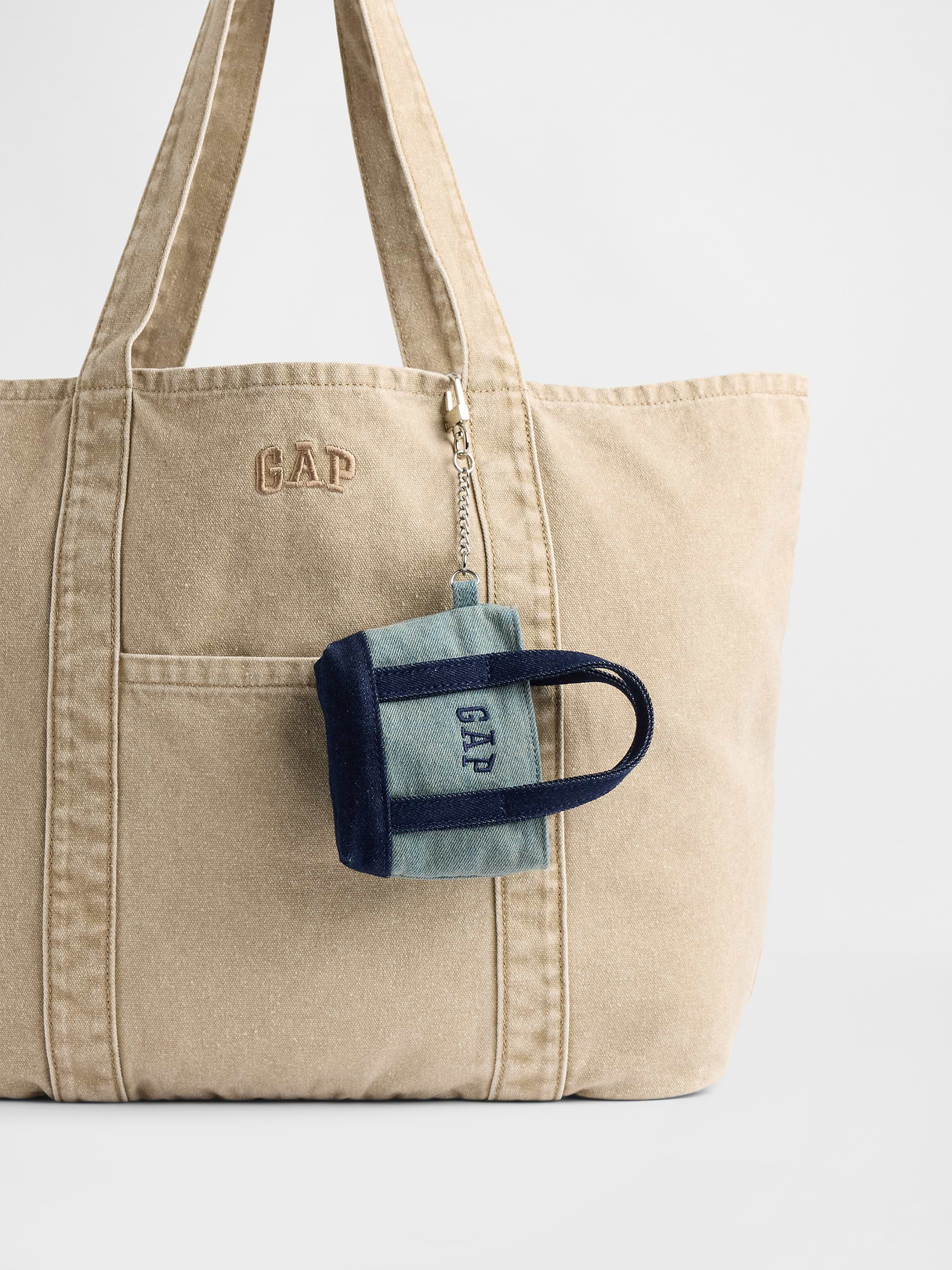 Logo Tote Bag Charm - Light denim