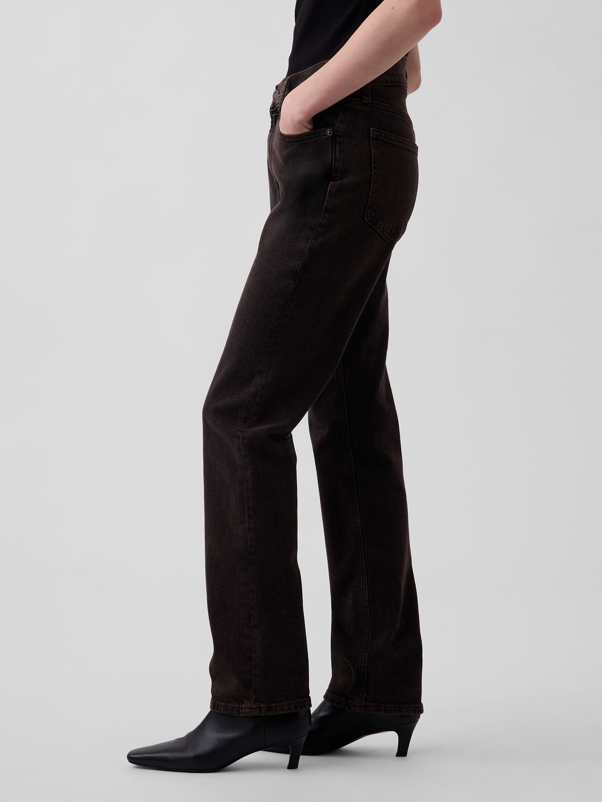 High Rise '90s Slim Straight Jeans - Terra brown