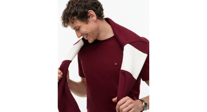 Tommy Hilfiger Men's Essential Regular-Fit T-Shirt - BURGUNDY