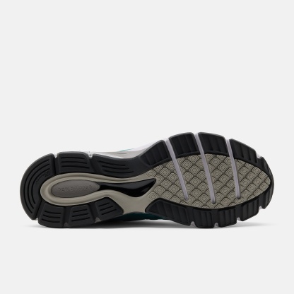 New Balance Made in USA 990v4, U990OV4