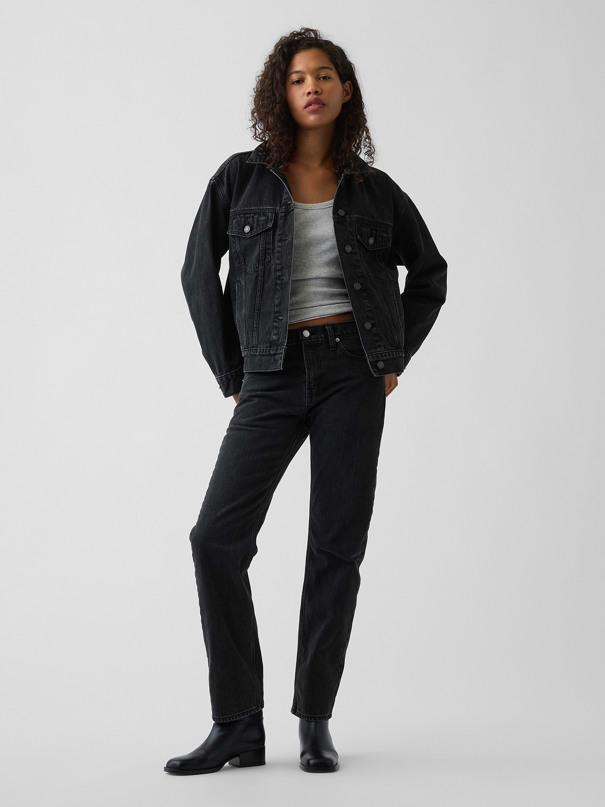 Mid Rise Straight Taper Jeans - Black wash