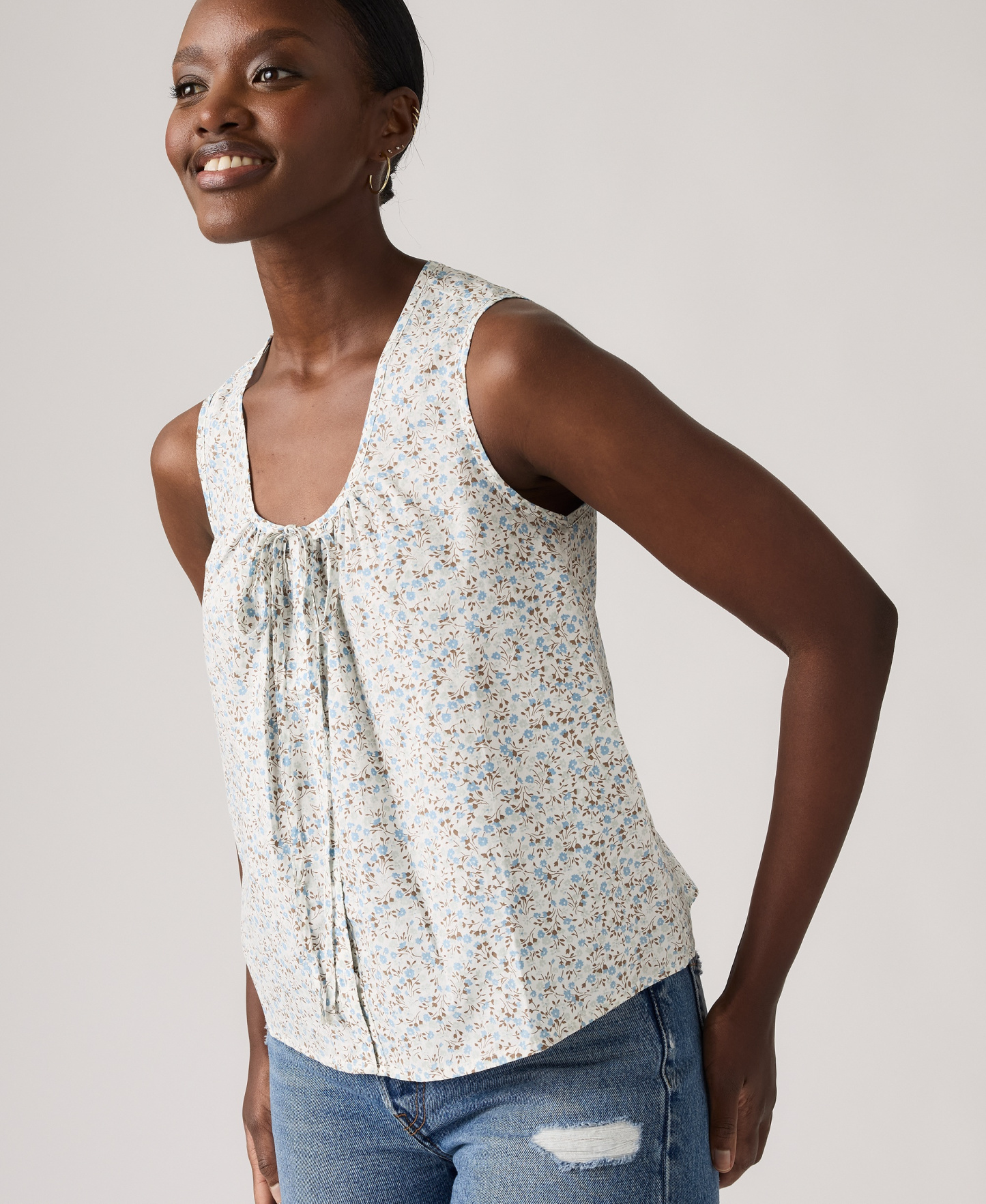 Levi's Women's Luella Sleeveless Tie-Neck Blouse - Babitz Ditsy Glacier Lake