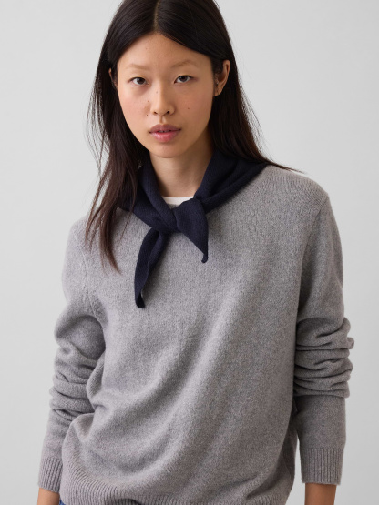 Knit Triangle Scarf - Navy uniform