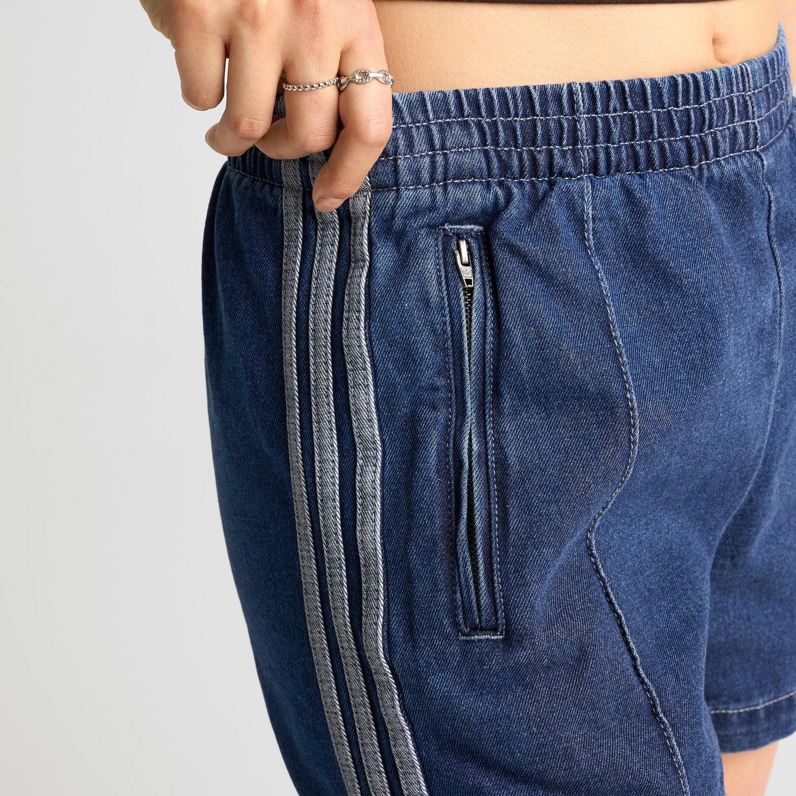 Women's adidas Originals adicolor Firebird Denim Shorts - Indigo Denim - view 6
