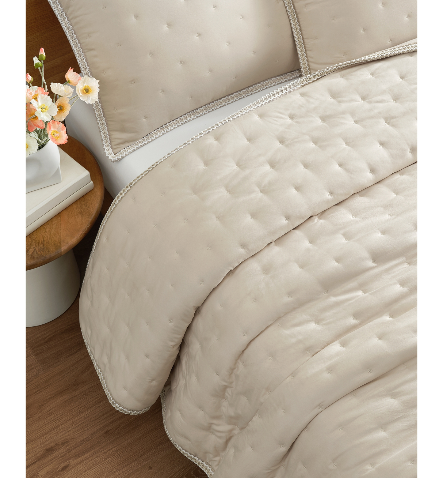 UGG® Devon UGG Braid Quilt Sets - Snow